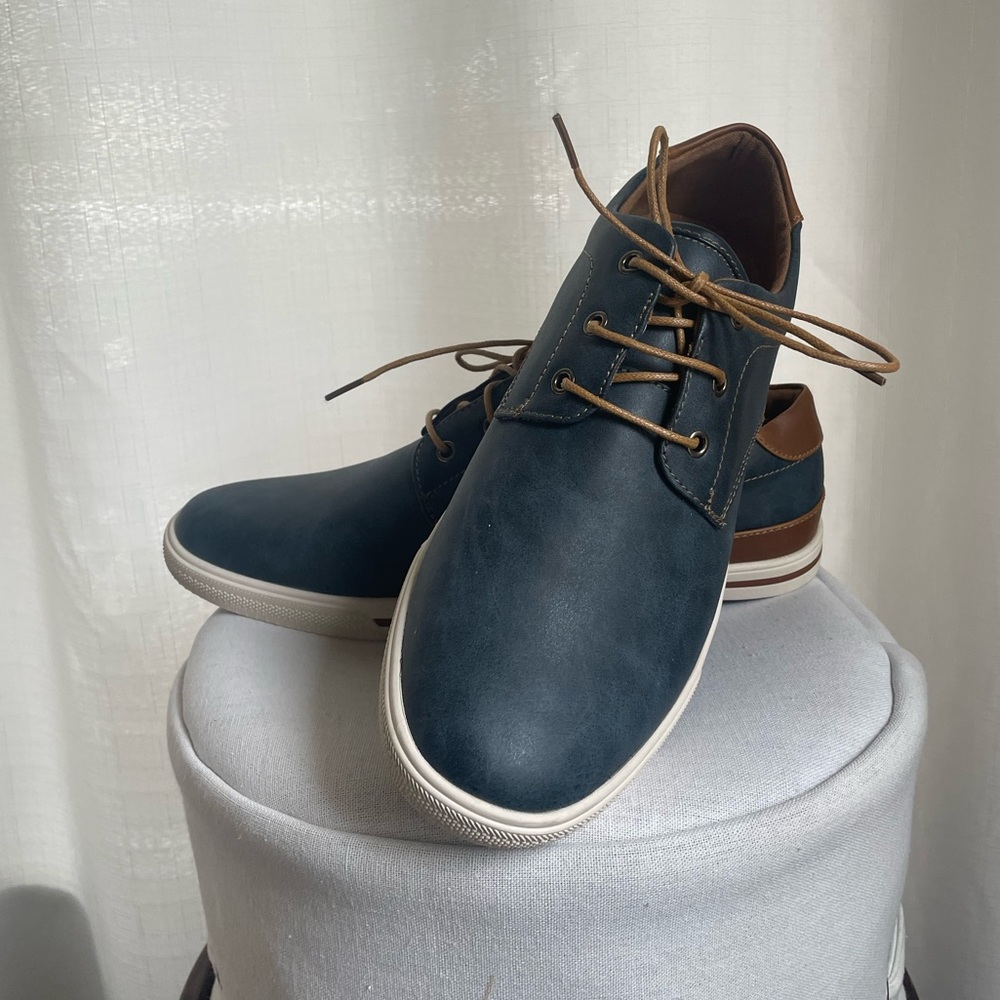 robertdavid Casual Shoes NWOT